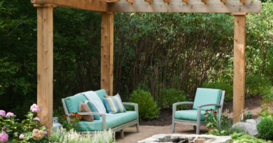 How to Transform Your Backyard Into a Relaxing Outdoor Oasis