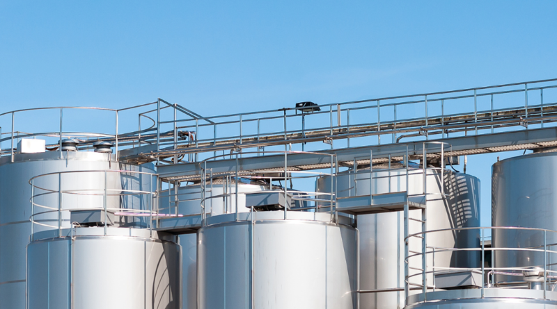 How Bulk Industrial Chemical Tanks Can Improve Productivity?