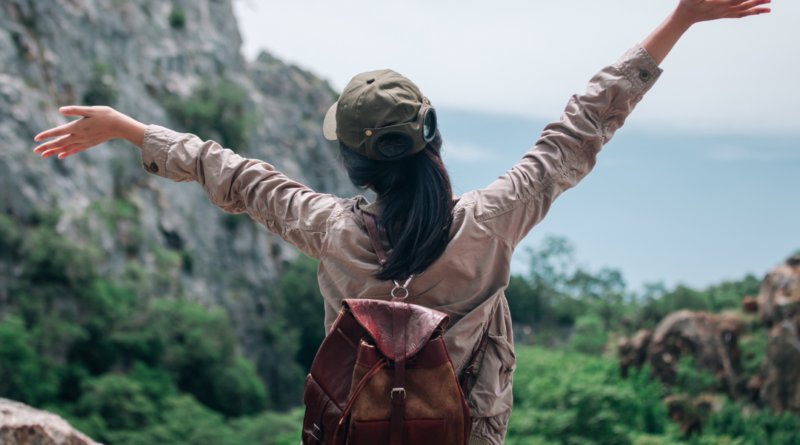 7 Important Tips for Women Traveling Alone